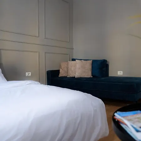 Appartamento Skanderbeg Square App - The Nest Tirana