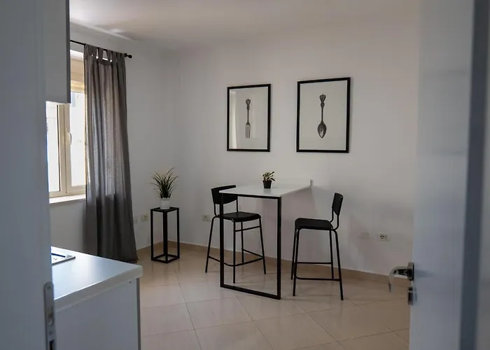 Apartament Skanderbeg Square App - The Nest
